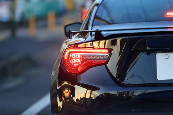 自動車部品金型
